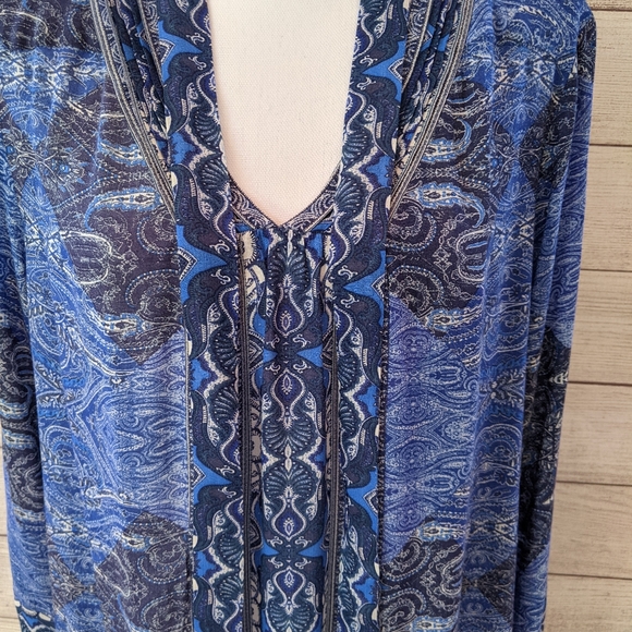 Lucky Brand top, size large in excellent condition - Picture 14 of 14